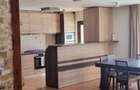 Casă cu 4 camere cu Teren 800 Mp în Central - 2