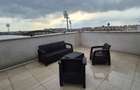Penthouse-Compex Ared-UTA - 2