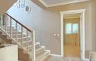 Elegan?a, lumina, confort intr-o locuin?a care inspira, o casa care se - 14