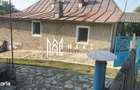 Casa batraneasca de vanzare Comuna Livezi, Judetul Valcea - 3
