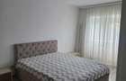Vand apartament 3 camere,etaj 3 ,langa liceul Pedagogic