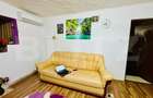 Apartament cu 2 camere de vanzare complet mobilat ?i utilat, Gae?ti