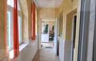 Casa renovata, 3 camere, teren 2.252 mp, anexe, acces din doua strazi