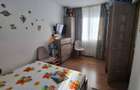 De vanzare apartament cu 2 camere, etajul 1, zona Piata Mica 48.000eur - 2