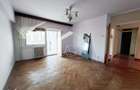 Apartament cu 3 camere, decomandat, Piata Mihai Viteazu - 13