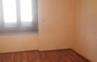 Casa cu 2 camere, curte mare, gata de utilizare