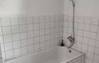 Casa de 193 mp, cu 5 camere ?i teren de 1.200 mp - 1