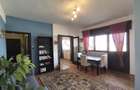 Apartament cu 3 camere decomandat în Universitate - 1