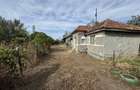 Casă individuală cu 4 camere cu Teren 4185 Mp în Mănești - 1