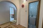 Apartament cu 3 camere, 2 bai si 2 balcoane, decomandat et , cartier MV1 - 10