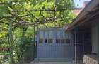 Gospodarie casa si teren - 3