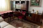 De inchiriat Apartament 3 camere, zona Cina, etaj 3 - 5