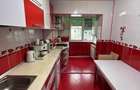 Apartament cu 3 camere în Micro 17