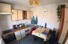 Două case în curte comună, 6 camere + 385 teren - zona semicentrală - 3