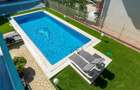 Casă cu 10 camere cu Canalizare în Central - 1