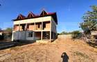 Doua case, spatiu comercial, casa tip pensiune Goicea Dolj - 11