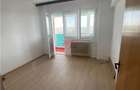 Apartament cu 3 camere decomandat în Tei - 2