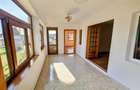 Casă cu 3 camere cu Teren 1780 Mp în Tătărani - 6