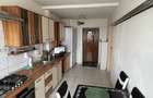 Apartament cu 3 camere semidecomandat în Rahova - 3