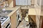 Inchiriez apartament 3 camere Zona scoala generala nr.4 - 5