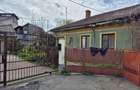Vand teren ultra central cu casa ce necesita renovari - 2