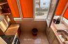 Vand apartament doua camere decomandat etaj 2 - 4