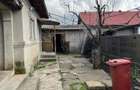 Casa de vanzare in Lehliu Gara - curte 300 mp - 2