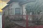 casa si teren de vanzare - 3