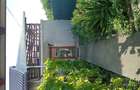 Casă cu 4 camere cu Teren 8600 Mp în Cârjoaia - 4