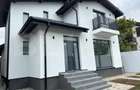 Casa cu 3 dormitoare, 2 bai, toate utilitatile, zona Selgros - 1