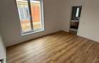 Duplex cu 3 camere cu Canalizare în Giarmata - 5