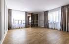Apartament cu 3 camere decomandat în Central - 3