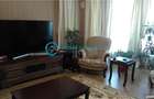 Casă cu 8 camere cu Garaj în Strejnicu - 12