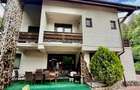 Hotel/Pensiune, de 63.909099578857 mp, în P-ța Unirii - 13