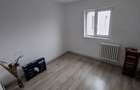 Apartament cu 3 camere semidecomandat în Bularga - 2