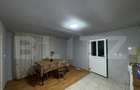 Casă cu 4 camere cu Teren 5594 Mp în Central - 3