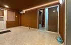 Spatiu comercial stradal, vad pietonal, parcare libera - 5