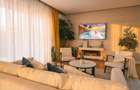 Apartament cu 3 camere decomandat în Tractorul - 1
