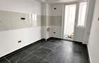 Apartament cu 3 camere decomandat în P-ța Victoriei - 6