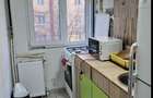 Apartament cu 3 camere semidecomandat în Km 4-5 - 2