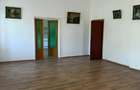 Casă cu 15 camere cu Canalizare în Cățelu - 11