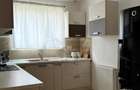 Apartament cu 3 camere decomandat în Uverturii - 9