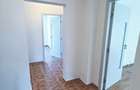 Apartament cu 3 camere decomandat în 13 Decembrie - 8
