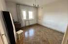 Apartament cu 4 camere decomandat în Semicentral - 3