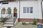 Casă cu 5 camere cu Canalizare în Ultracentral - 1