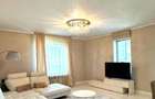 Apartament cu 3 camere decomandat în Tineretului - 2