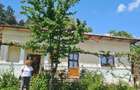 Casa si teren de vanzare Moinesti - 3