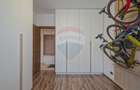Apartament cu 4 camere decomandat în Tractorul - 17