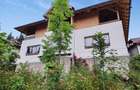 Casă individuală cu 10 camere cu Canalizare în Castelul Peleș - 2