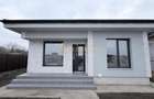 Casa Individuala - 3 camere - 1 baie - 250mp teren - 1